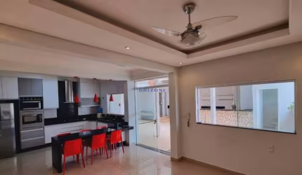CASA USO MISTO RESIDENCIAL E COMERCIAL | 3 QUARTOS SENDO 1 SUÍTE | 4 SALAS | 3 VAGAS