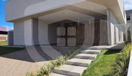 CASA EM CONDOMÍNIO A VENDA|TAMBORÉ|03 SUÍTES