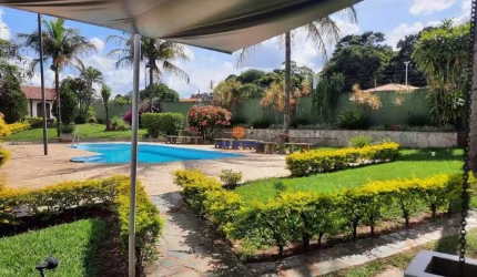 Casa no Condomínio Shangrila em Bauru, com 4 Quartos, 3 Salas e 4 Garagens