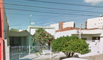 CASA COMERCIAL PRÓXIMO GETÚLIO VARGAS | 3 DORMITÓRIOS | 1 SUÍTE | 2 BANHEIROS |