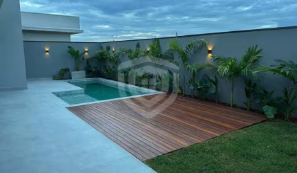 CASA TÉRREA RESIDENCIAL CYRELA | 3 SUÍTES | 1 SALA | 4 VAGAS