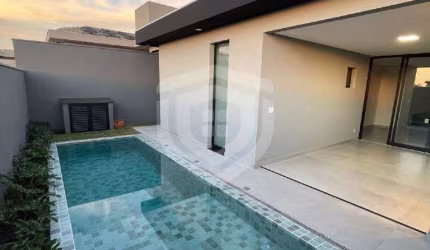 CASA NO JARDIM FLORATTA | 3 QUARTOS E 3 SUÍTES | CONDOMÍNIO EM BAURU