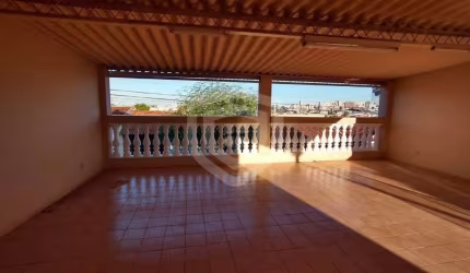 Casa com 3 quartos à venda no bairro Bela Vista