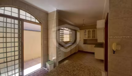Casa Vila Nova Cidade Universitária - 3 quartos sendo 1 suíte - Imobiliária em Bauru - Grizoni Imobiliária