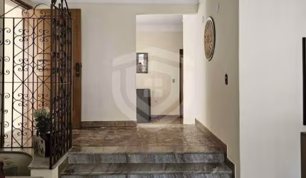 Casa a venda no Jardim Panorama com 3 quartos e com Edicula em Bauru PANORAMA2 SALAS 3DORM4 VAGAS EDICULA 