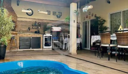 Casa de 3 quartos à venda no Jardim Terra Branca