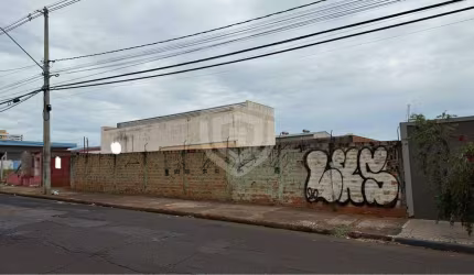 Terreno em via publica | Lote duplo | Ótima localização