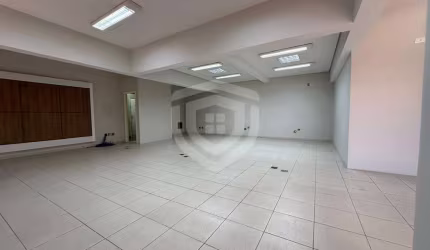 Salão para alugar com 680m² Avenida Duque de Caxias .
