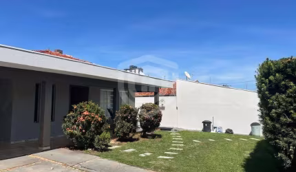 Casa à Venda no Jardim América em Bauru, Próximo Avenida Getulio Vargas