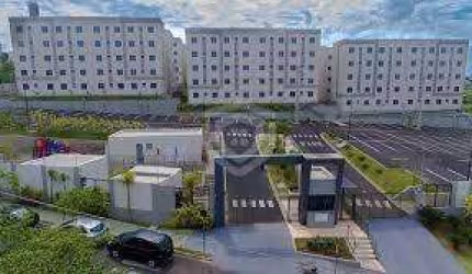 Apartamento Térreo à Venda no Residencial Boston em Bauru