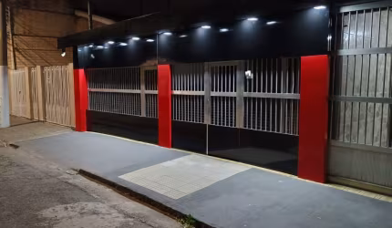 CASA TERREA PARA FINS COMERCIAIS - EXCELENTE LOCALIZAÇÃO