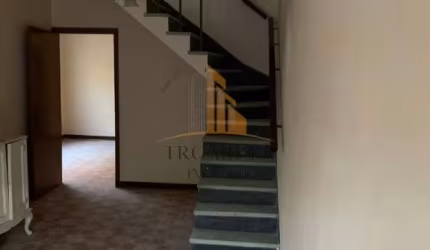 Casa Sobrado em Tatuapé - SP: 240m², 3 dormitórios, 2 banheiros por R$ 1.050.000