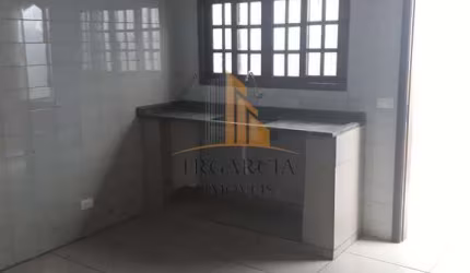 Casa em Vila Formosa - SP: 160m², 4 dormitórios, 1 suíte, 2 banheiros por R$750 mil - venda