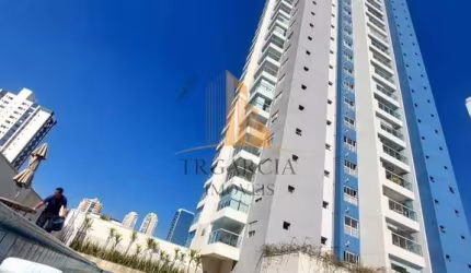 Tatuapé: Apartamento com 65.8m² e 2 dormitórios com varanda à venda por R$850.000