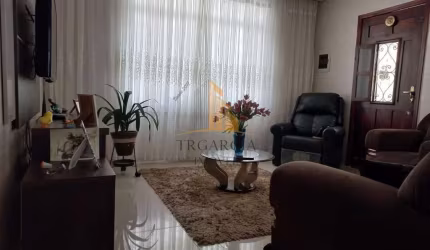 Casa à Venda no Carrão, SP: 2 Dormitórios por R$ 700.000