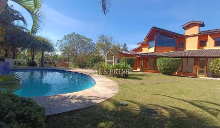 Venda | Casa com 600 m², 3 suítes, 6 vagas. Jardim Mediterrâneo Granja Viana SP