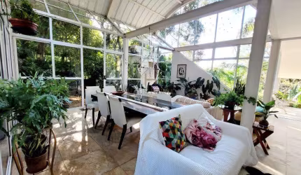 Casa à venda em Cotia, Jardim Colibri, com 3 quartos, com 403 m², Condomínio Jardim Colibri