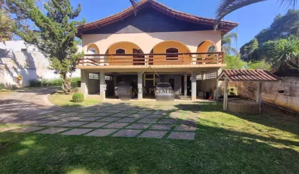 Venda | Casa com 363,92 m² em um terreno de 1000 m², 4 dormitórios, 9 vagas. Chácara Rincão, Cotia SP