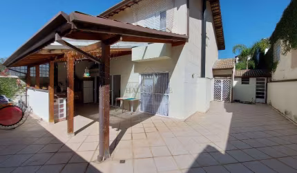 Casa à venda em Cotia, Pinus Park, com 3 suítes, com 200 m², Reserva Pinus Park