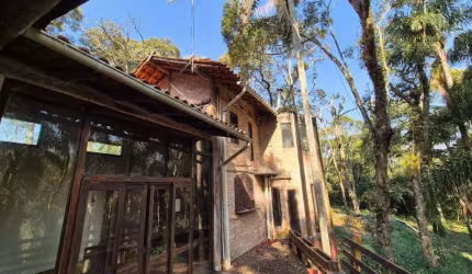 Chácara à venda em Cotia, Jardim Santa Paula, com 3 quartos, com 2085 m²