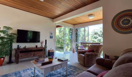 Casa à venda em Cotia, Jardim Atalaia, com 3 quartos, com 313 m²