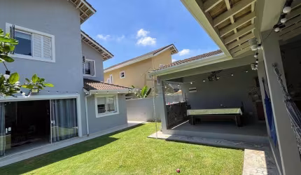 Casa à venda na Granja Viana, com 4 quartos, com 163.52 m²