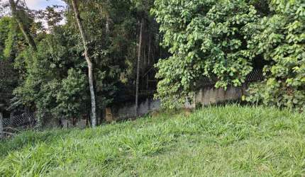 Terreno à venda em Cotia, Chácara Roselândia, com 262 m², Condomínio Parque das Rosas ll