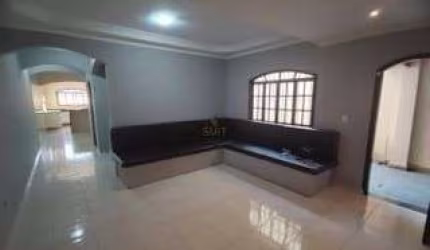 Sobrado 4 Dorm (1 Suíte), Casa Ampla e Muito Espaço até 5 Vagas no Jd Belval em