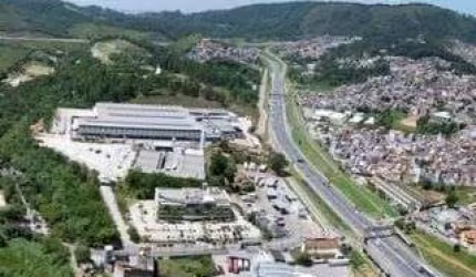 Gleba de 41.729 m² ideal para pátio de estocagem e distribuição de combustível o