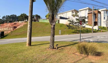 Campos do Conde - Casa com 850 m², em Aclive e Ótima Localização em Santana de P