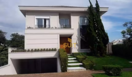 Gênesis 1 - Casa com 400m², 3 Suítes, 4 Vagas e Ótimo Lazer com Piscina em Santana de Parnaíba/SP! Contato: Suit (11) 94584-8250
