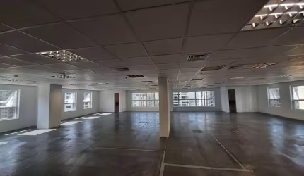 Cauaxi Empresarial - Sala Comercial com 126m², 03 Vagas e Ótima Localização em B