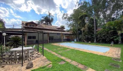 Sobrado com 4 dormitórios à venda, 780 m² por R$ 1.400.000 - Chácara dos Junquei