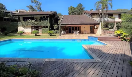 Sobrado com 5 dormitórios à venda, 981 m² por R$ 4.600.000 - Vila Santo Antônio - Cotia/SP! Contato: Suit (11) 94584-8250