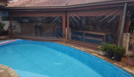 São Fernando Residência - Excelente Casa com 196m², 2 Dorm (1 Suíte), 9 Vagas e