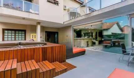 Morada dos Pinheiros - Casa com 537m², 4 Suítes, 4 Vagas e Área Gourmet Completa