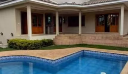 Residencial Zero - Casa com 440m², 4 Suítes, 3 Vagas e Ótimo Lazer com Piscina e