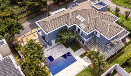 Burle Marx - Casa Mobiliada com, 5 Suítes, 10 Vagas, Piscina e Ótima Localização