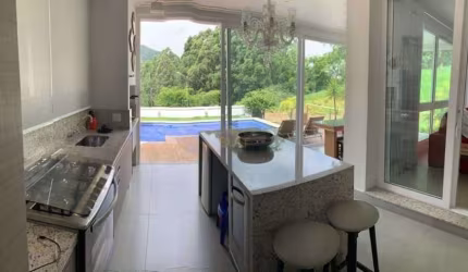 Casa com 4 dormitórios à venda, 433 m² por R$ 7.290. - Centro Comercial Jubran -