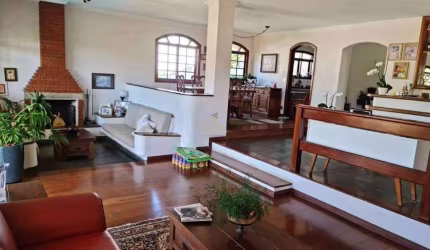 Casa com 3 dormitórios à venda, 360 m² por R$ 2.450.000 - Alphaville 04 - Santan