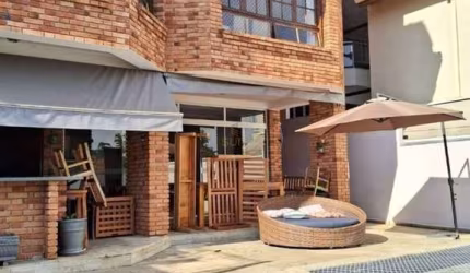 Casa com 5 dormitórios à venda, 426 m² por R$ 2.500.000 - Alphaville 04 - Santan