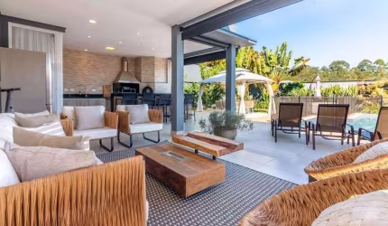 Casa com 4 dormitórios à venda, 520 m² por R$ 5.000.000 - Tamboré - Santana de P