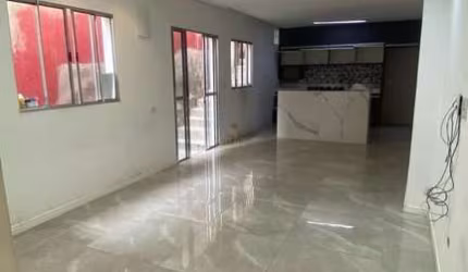 Casa para locação em Carapicuíba/SP R$ 3.300,00 (11) 94584-8250