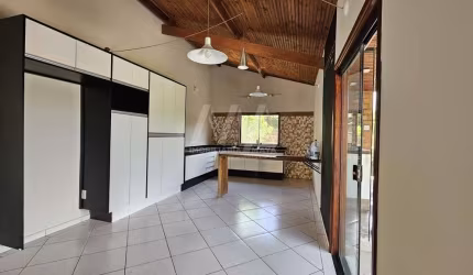 Casa em Condomínio para Venda em Araçoiaba da Serra, Cond. RESIDENCIAL VILLAGE ARAÇOIABA, 3 dormitórios, 1 suíte, 2 banheiros, 6 vagas