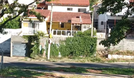 Casa para Venda em Sorocaba, Central Parque Sorocaba, 2 dormitórios, 1 suíte, 2 banheiros, 12 vagas