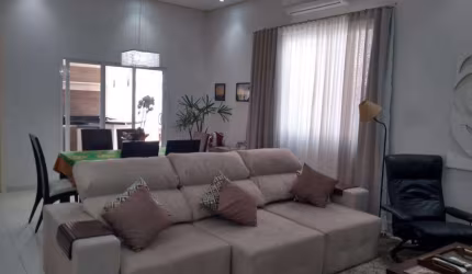 Casa em condomínio fechado com 4 quartos à venda na Avenida Doutor Heitor Nascimento, 900, Jardim de Itapoan, Paulínia, 240 m2 por R$ 1.600.000