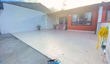 CASA A VENDA EM CONDOMINIO PRAIA DE LESTE