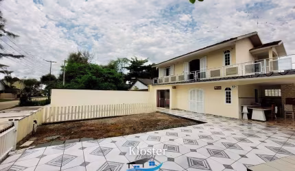 Sobrado de esquina à venda Balneário Carmery