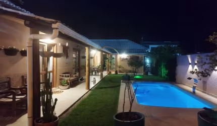 Casa 3 Dorm. à Venda e Locação em Orla Norte - Porto Seguro