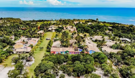 Casa 4 Dormitórios em Trancoso - Porto Seguro à Venda e Locação